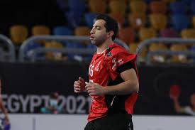 ويقع منتخب مصر ضمن المجموعة الأولى رفقة النيجر وموريتانيا والجزائر. Ù…Ø¹Ø±ÙƒØ© ØªÙ…Ø²ÙŠÙ‚ Ø§Ù„Ù‚Ù…ØµØ§Ù† Ù…Ø¨Ø§Ø±Ø§Ø© ÙƒØ±Ø© Ø§Ù„ÙŠØ¯ Ø¨ÙŠÙ† Ù…ØµØ± ÙˆØ³Ù„ÙˆÙÙŠÙ†ÙŠØ§ ØªØªØ­ÙˆÙ„ Ø¥Ù„Ù‰ Ù…Ø§Ø¯Ø© Ø³Ø®Ø±ÙŠØ© Ø§Ù„Ø­Ø±Ø©