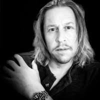 1100+ "Dave F." profiles