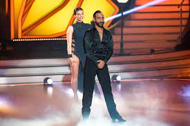 Massimo sinató is a german professional dancer. 22 Jahre Jung Massimo Sinato Gratuliert Lili Zum Geburtstag Promiflash De