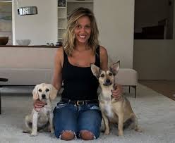 2 947 164 tykkäystä · 4 046 puhuu tästä. Acao De Luisa Mell Faz Maior Rede De Pet Shops Do Brasil Parar De Vender Gatos E Cachorros Portal Do Animal