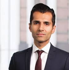 L E A D E R S O F I N F L U E N C E :