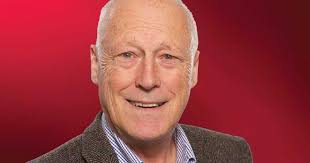 The Gentleman who Lives Life