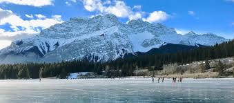 «кленовые» взяли реванш у финнов за поражение в финале чемпионата мира двухлетней давности и догнали ссср/россию по победам на чм. Kulturelle Besonderheiten In Kanada Do S Und Don Ts Fur Kanada