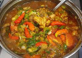 Baik itu dari segi bahan resep bumbu ayam rica rica yang dibutuhkan hingga tata cara memasak ayam rica rica itu sendiri. Resep Ayam Rica Rica Kuah Pedas Gampang