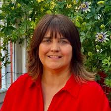 ThreeTwoOne quickfire questions with Peter Rowlands #author of The  Inducement https://t.co/KEN5WkPHEK via @portybelle