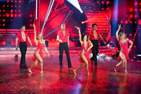 Rúrik & renata tanzen die rumba zum song wicked game. Let S Dance Inszenierungsvorwurfe Jetzt Reagiert Rtl Gala De