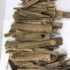 Gaharu adalah kayu berwarna kehitaman dan mengandung resin. Agarwood Kayu Gaharu Oud Chip æ²‰é¦™ 10g Cambodia Aquilaria Crassna Natural Arabian Incense Lazada