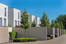 Da wir aber gerade am bauen sind und wir auch ein wenig grünfläche haben werden möchte ich mich mit dem thema befassen. Gartenmauer Top Ideen Zum Mauern Verkleiden Gestalten