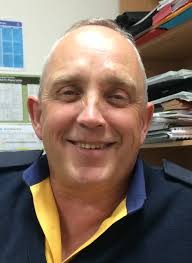 Wagga firefighter learns about indigenous 'cool burning' technique