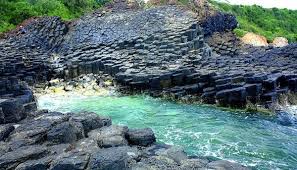 Ở phú yên, bạn có thể đến đảo điệp sơn bằng cách thuê xe máy tại thành phố tuy hòa chạy theo hướng nam khoảng 60 km để đến vạn giã. 8 Ly Do Nháº¥t Ä'á»‹nh Pháº£i Ä'áº¿n Ghá»nh Ä'a Ä'Ä©a Phu Yen Báº±ng Má»i Gia