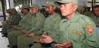 Jika jadi diterapkan lalu berapa kiranya kenaikan nominal yang bisa. Disamaratakan Gaji Linmas Rp 150 Ribu Per Bulan Rmolbengkulu Com