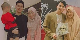 Putra almarhum ustaz arifin ilham ini mengaku masih sayang kepada keluarga larissa, terutama sang anak, yusuf. Digugat Cerai Larissa Chou Alvin Putra Ustaz Arifin Ilham Ungkap Alasan Sebenarnya Berpisah Halaman 2 Planet Merdeka