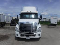 I have a freightliner columbia 2006 and the lock mechanism has apparently let go on my drivers side door. 2015 Freightliner Cascadia 125 Daycab For Sale Nl 8036