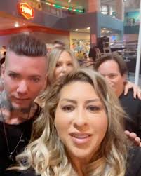 What a beautiful night out with my friends. It was a fun show  @krhenderson926 @notorietylivelv watching all the comedians and  @chriskattanofficial !followed by a Beautiful dinner @circalasvegas ...