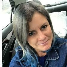 Emily Tobin's Instagram, Twitter & Facebook