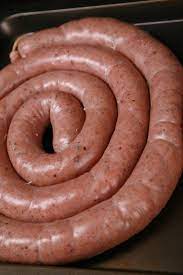 Some of the most common dishes in sweden are tacos (swedish version), fish sticks, chicken with rice, some meat with potatoes and sauce, lasagne, chili con carne, korv stroganoff, and pasta to mention a few. Swedish Potato Sausage Chicken Celebration Generation