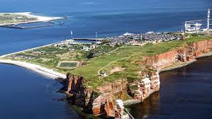 A feature of the island is almost total absence of car traffic, which makes it a safe and quiet location. Lungwai Helgoland Home Facebook