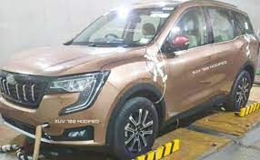 Mahindra xuv700 might be the most hyped vehicle of 2021. Upcoming Mahindra Xuv700 Suv Spotted Undisguised For The First Time