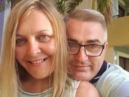 Donna Sloss's Instagram, Twitter & Facebook