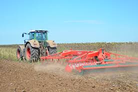 Un mercedes benz furgon, din 2005 dacă sunteţi interesat de unul dintre bunurile puse la licitaţie de anaf, trebuie să depuneţi un avans şi să vă deplasaţi la sediile anaf, în ziua deschiderii vânzărilor. Https Www Digi24 Ro Stiri Actualitate Educatie Romancele Cu Calitati De Comandant 422724 2015 07 31t23 27 55 03 00 Daily 0 5 Https S Iw Ro Gateway G Zmlszvnvdxjjzt1odhrwjtnbjtjgjtjg C3rvcmfnzta1dhjhbnnjb2rlci5yy3mt