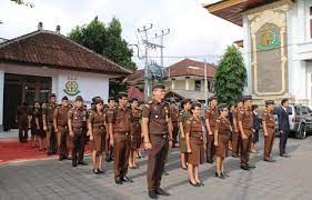 16 293 tykkäystä · 47 puhuu tästä · 11 259 oli täällä. Kegiatan Apel Bersama Seluruh Pegawai Pada Kejaksaan Negeri Denpasar Www Kejari Denpasar Go Id