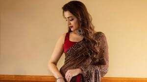 Trisha Krishnan decks up in sequined saree for PS2 promotions | Fashion  Trends - Hindustan Times