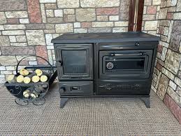 Black Enameled Cast Iron Wood Stove