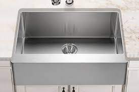 While it is associated with traditional and country house decors, it has also found its place in modern and contemporary abodes. Houzer Apron Front Farmhouse Kitchen Sinks