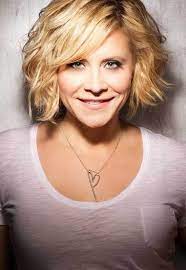 20 Best Short Wavy Haircuts For Women Popular Haircuts Short Wavy Haircuts Wavy Haircuts Short Hair Styles