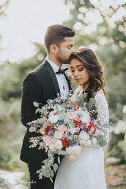 The sri lankan couple created a new record with 126 bridesmaids in their wedding group. The Wedding Photographer Sri Lanka Home Facebook