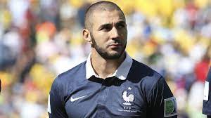 L'attaquant du real madrid a ressenti une douleur aux adducteurs au cours de la séance débutée à 18h, selon l'equipe. Bleus Karim Benzema Une Histoire A Raccommoder Et Un Destin A Ecrire En Equipe De France Eurosport