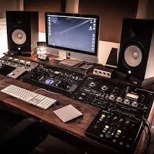Digital audio workstation this music production software is where you arrange, mix, and edit your music. Beat Making Equipment For Beginners 2021 Buyer S Guide