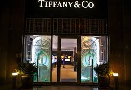 5 Letie Butika Tiffany Co V Kieve Vogue Ukraine Vogue Ua Shop creations of timeless beauty and superlative craftsmanship that will be treasured always.