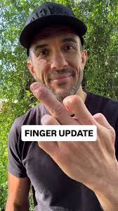 This was WILD! In our Gracie Survival Tactics (GST) program for law  enforcement we actually teach several submission counters (Guillotine  Counters, Triangle Counters, RNC Counters, etc.) in case an officer ever  finds