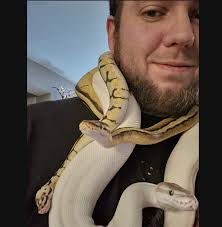 Pic for attention... Always thinking of fun things to make life for my  Royal the best I can... What do people think