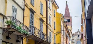 Piacenza lies on the south bank of the po river just below the mouth of the trebbia, southeast of milan. Piacenza Italy Magazine