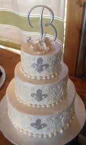 Fleur De Lis Wedding Cake Round Wedding Cakes Wedding Sweets Fleur De Lis Wedding