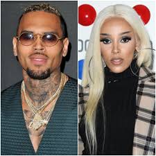 Chris brown and rihanna's relationship blossomed into a real love story in 2007 (after being friends for two years). Chris Brown Flirted With Doja Cat And Fans Are Not Here For It