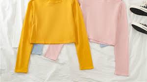 Maka merek menggunakan baju couple. Baju Crop Lengan Panjang Desain Kekinian Untuk Wanita Modern