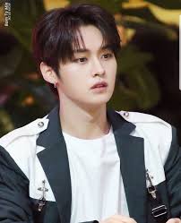 His family consists of his mother, father, and one older sister. Sorry Lee Minho Peach Wattpad