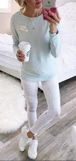 Winter Outfits Gray Nike Sweater And White Leggings Gymoutfits Sporty Chic Outfits Cute Sporty Outfits Outfits With Leggings