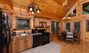 gatlinburg cabins  queen's log cabin