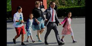 Ulf kristersson (born 1963) is a swedish moderate party politician and one of the vice mayors in stockholm. Ulf Kristersson Gor Nya Harda Uttalanden Om Kina Kinamedia