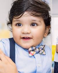 When love is in the air, ❤️ I see it here, here and everywhere..!! ❤️❤️ .  Photography by ABHiNAV with Gautam and Garima!