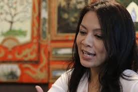 Mereka adalah beberapa dari sekian banyak penulis hebat indonesia yang terkenal. 10 Novelis Indonesia Yang Bisa Menginspirasimu Jadi Seorang Penulis