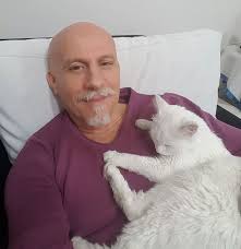 Cats only veterinary hospital provides cat specific veterinary services in montgomery county pennsylvania since 1987, including all of your cat's wellness, medical, surgical, dental and boarding. Emergency Doctor Uses Cpr On Stray Cat To Save Her Life Adopts Her Afterwards Bored Panda