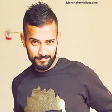 This hairstyle is simple, easy to maintain, straight, and elegant. 17 Hairstyle Boy Punjabi Singer Amazing Style