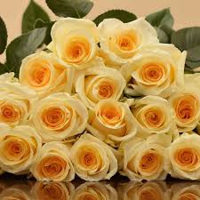 Artificial wedding bouquets in buttery yellow tones. Creme De La Creme Roses Wholesale Flowers Diy Wedding Flowers