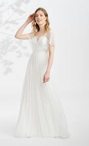 Hochzeitskleid boho kostengünstig zu kaufen, kann eine wahrliche herausforderung sein. Vintage Boho Brautkleider Von Kisui Berlin Romantisch Und Fliessend Unsere Oui Kollektion