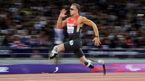 Um drängeleien zu vermeiden, werden seit den olympischen spielen 1960 die ersten 100 meter, also die strecke bis nach der ersten kurve, in. Behinderte Im Spitzensport Handicap Kein Hindernis Archiv